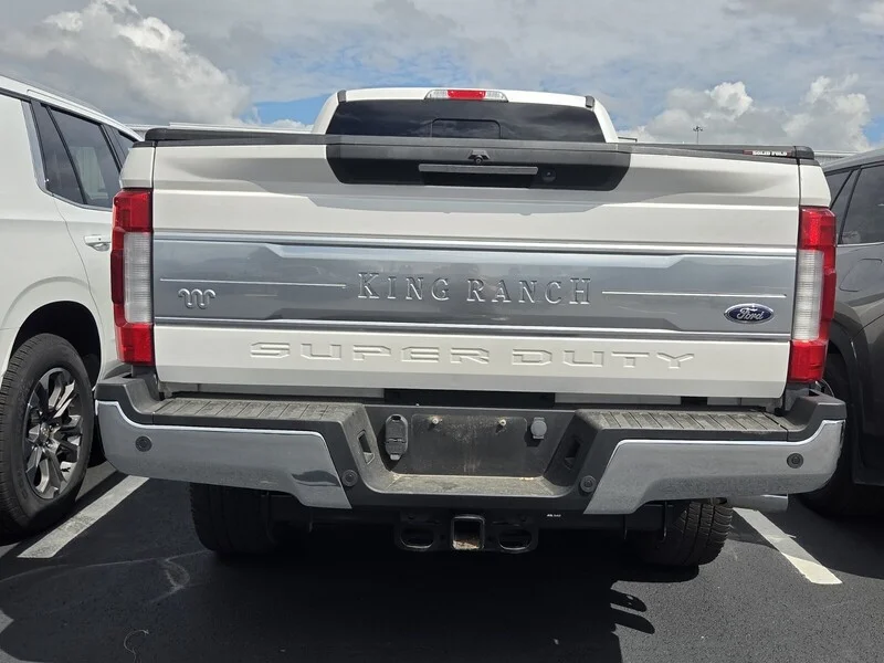 Used 2017  FORD KING RANCH image 9