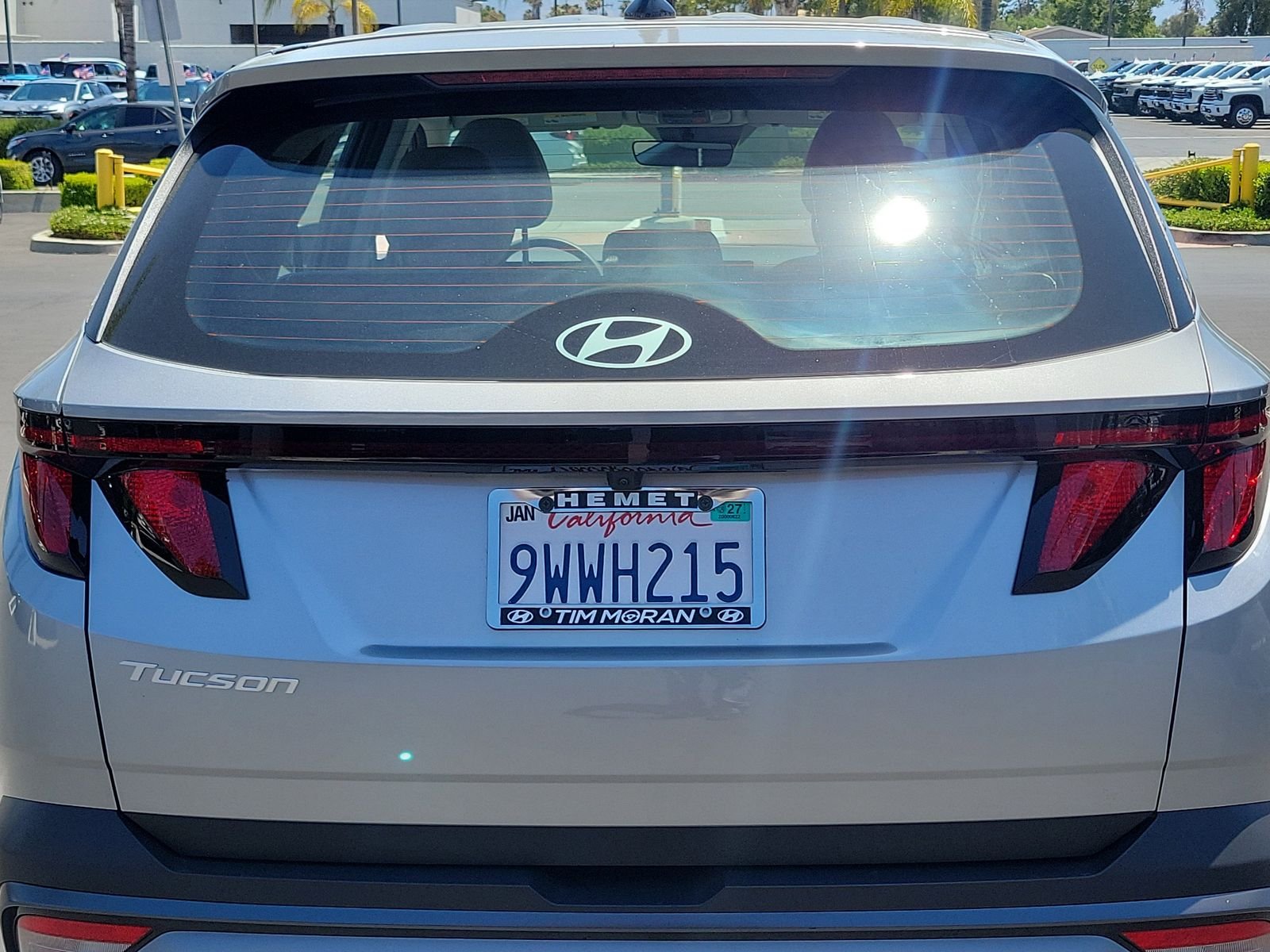 Used 2025 Silver Hyundai SE image 27