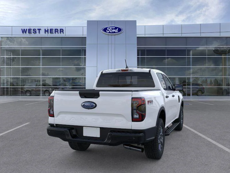 New 2025 Oxford White Ford XLT image 8