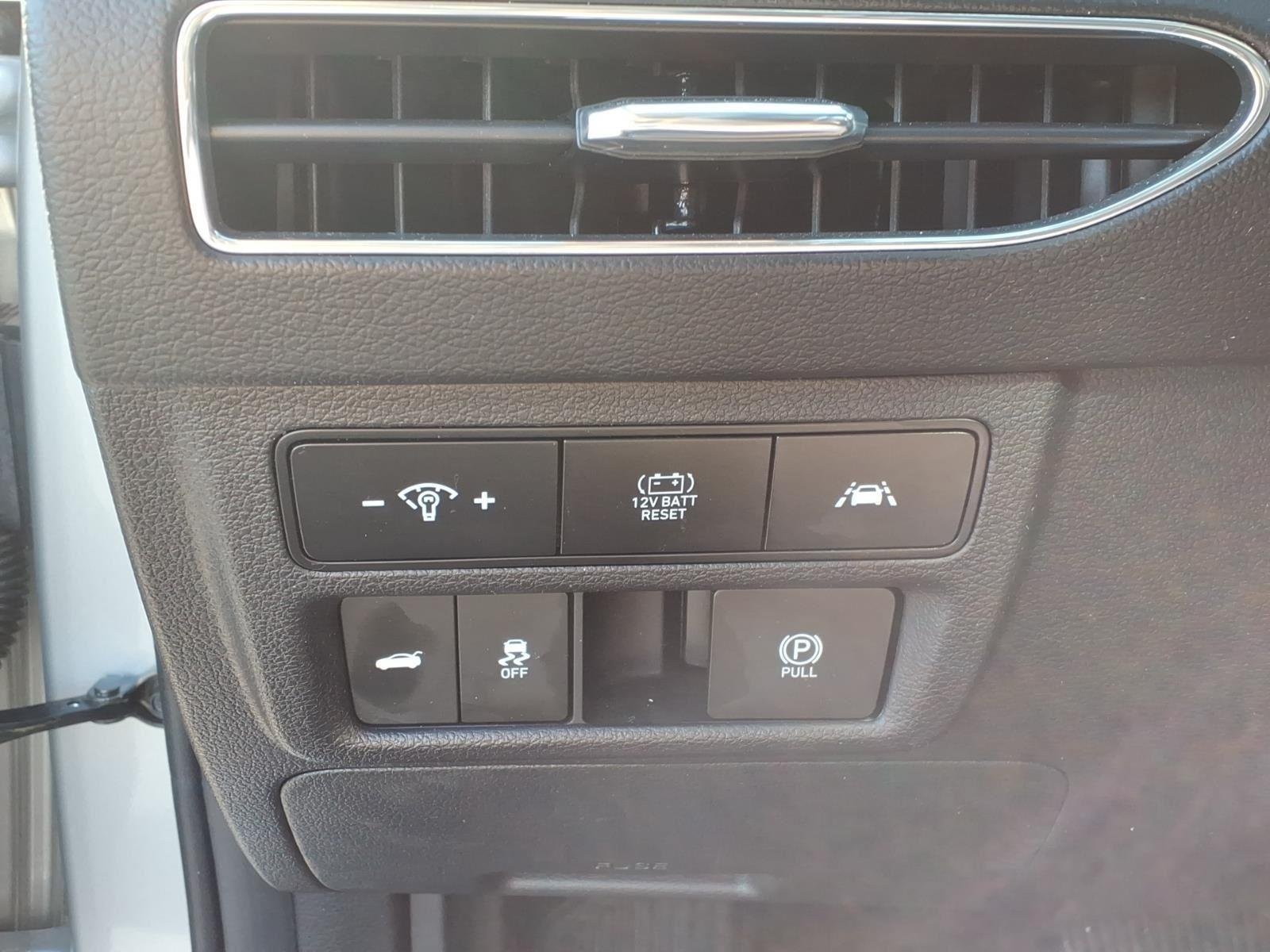 Used 2023 Curated Silver Hyundai SEL image 9