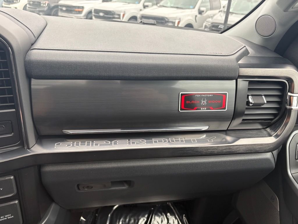 New 2026 Glacier Gray Metallic Tri-Coat Ford F-250® Lariat® image 31