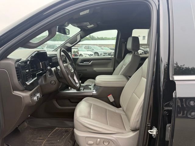 Used 2024 Black GMC SLT image 10