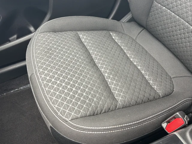 Used 2023 Silver Ford Active image 26