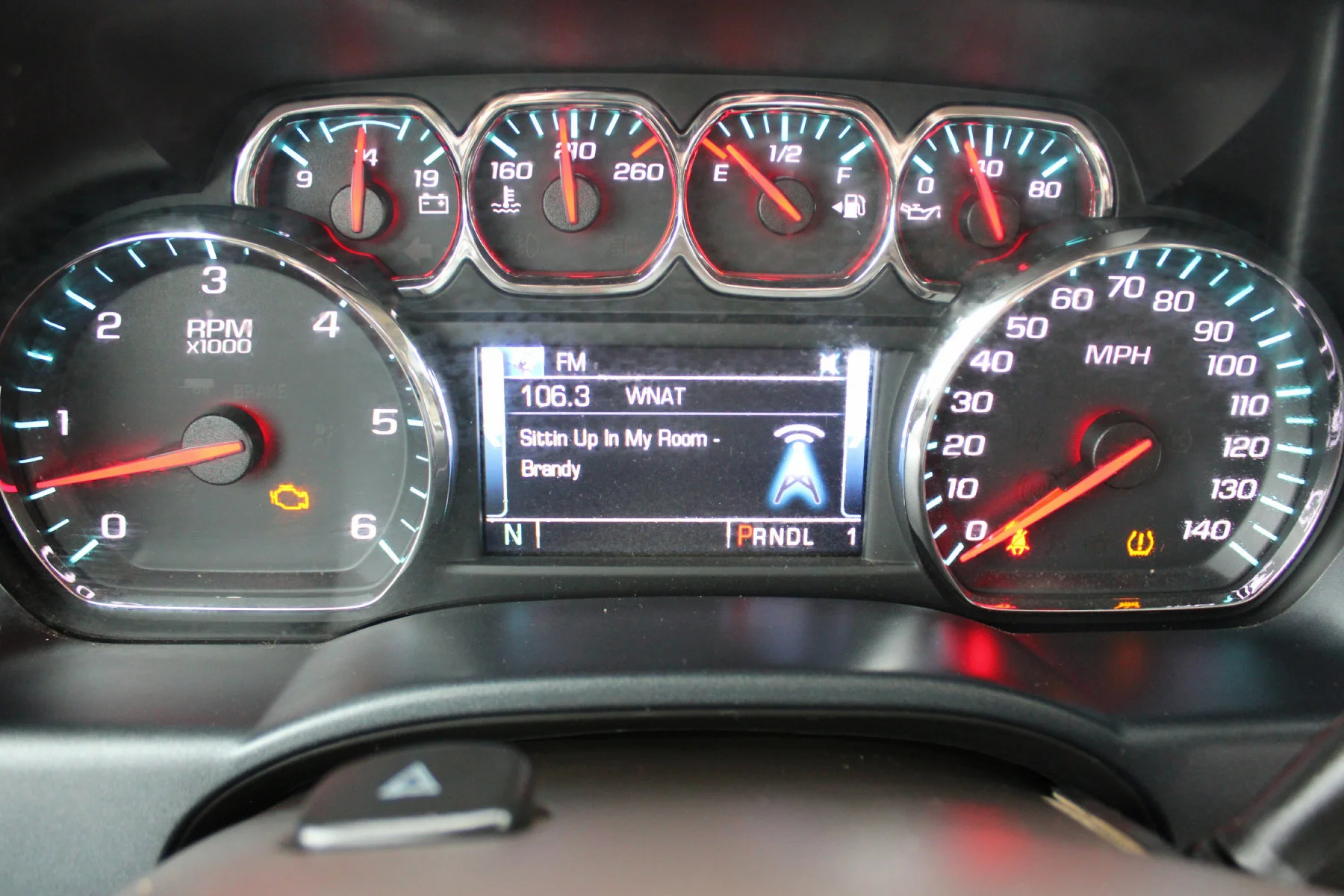 Used 2017 Quicksilver Metallic GMC 4WD Crew Cab 153.7 SLT image 7