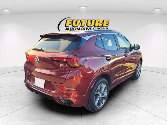 Used 2022 Red Buick Essence image 3