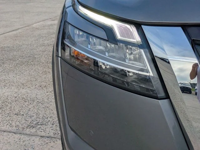 Certified Used 2023 Gray Nissan SL image 10