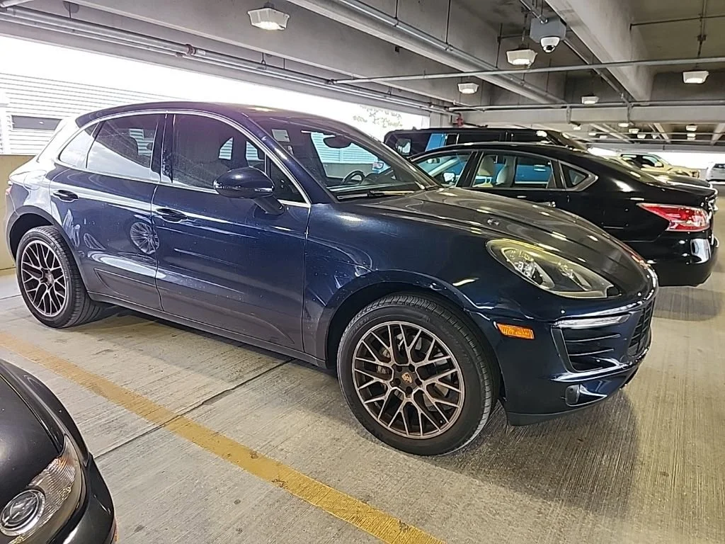 2017 Porsche Macan S's photo