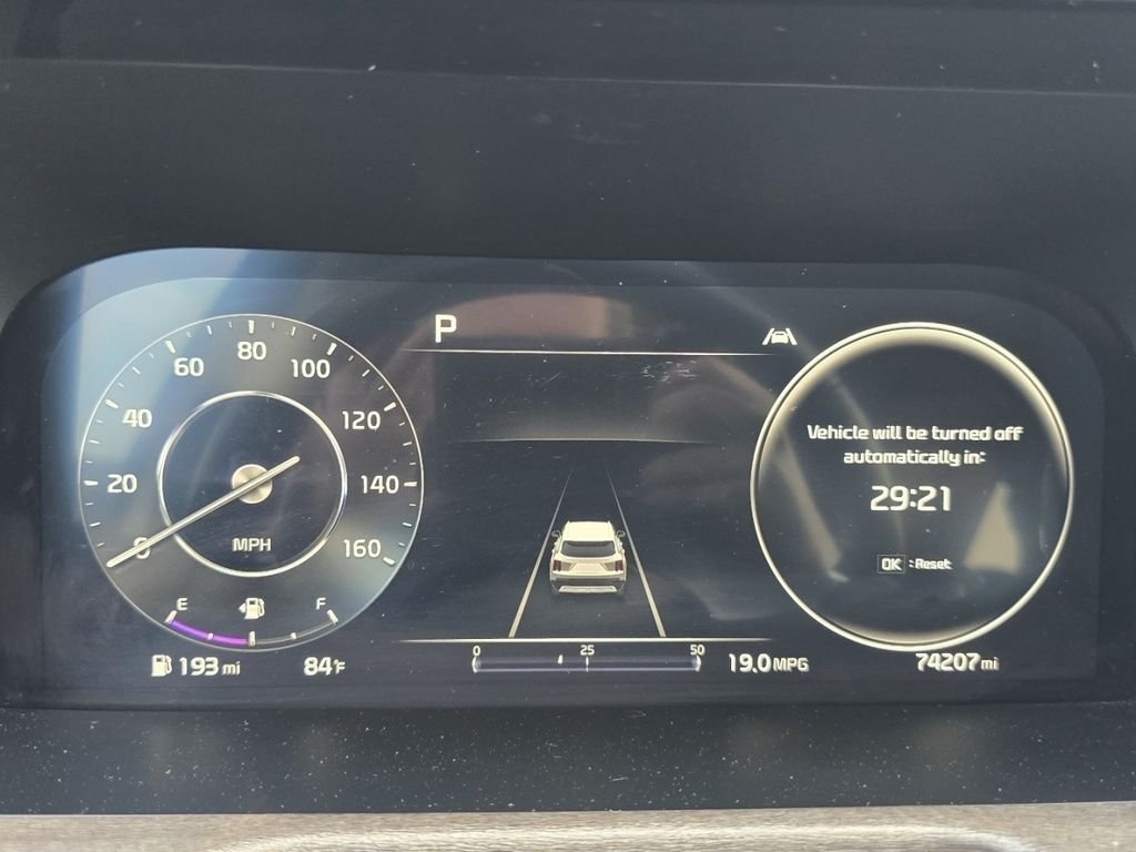 Used 2023 White Kia X-Line SX Prestige image 28