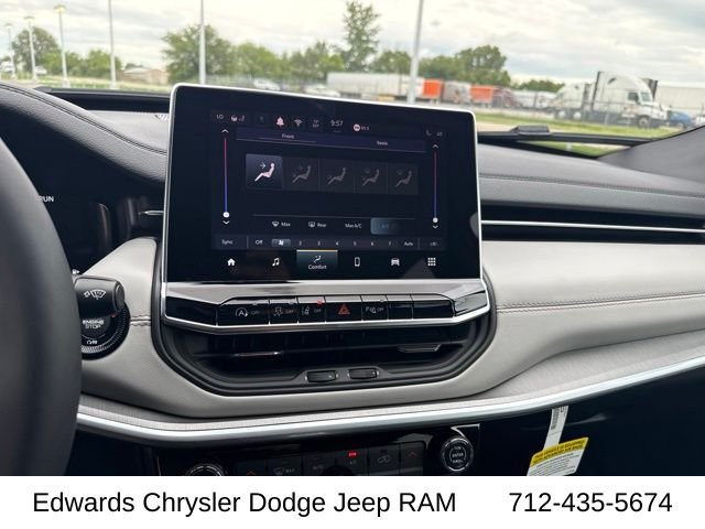 New 2026 Joose Exterior Paint Jeep Limited image 25