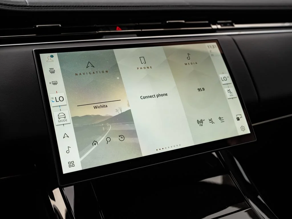 New 2026 Santorini Black Land Rover SE image 33
