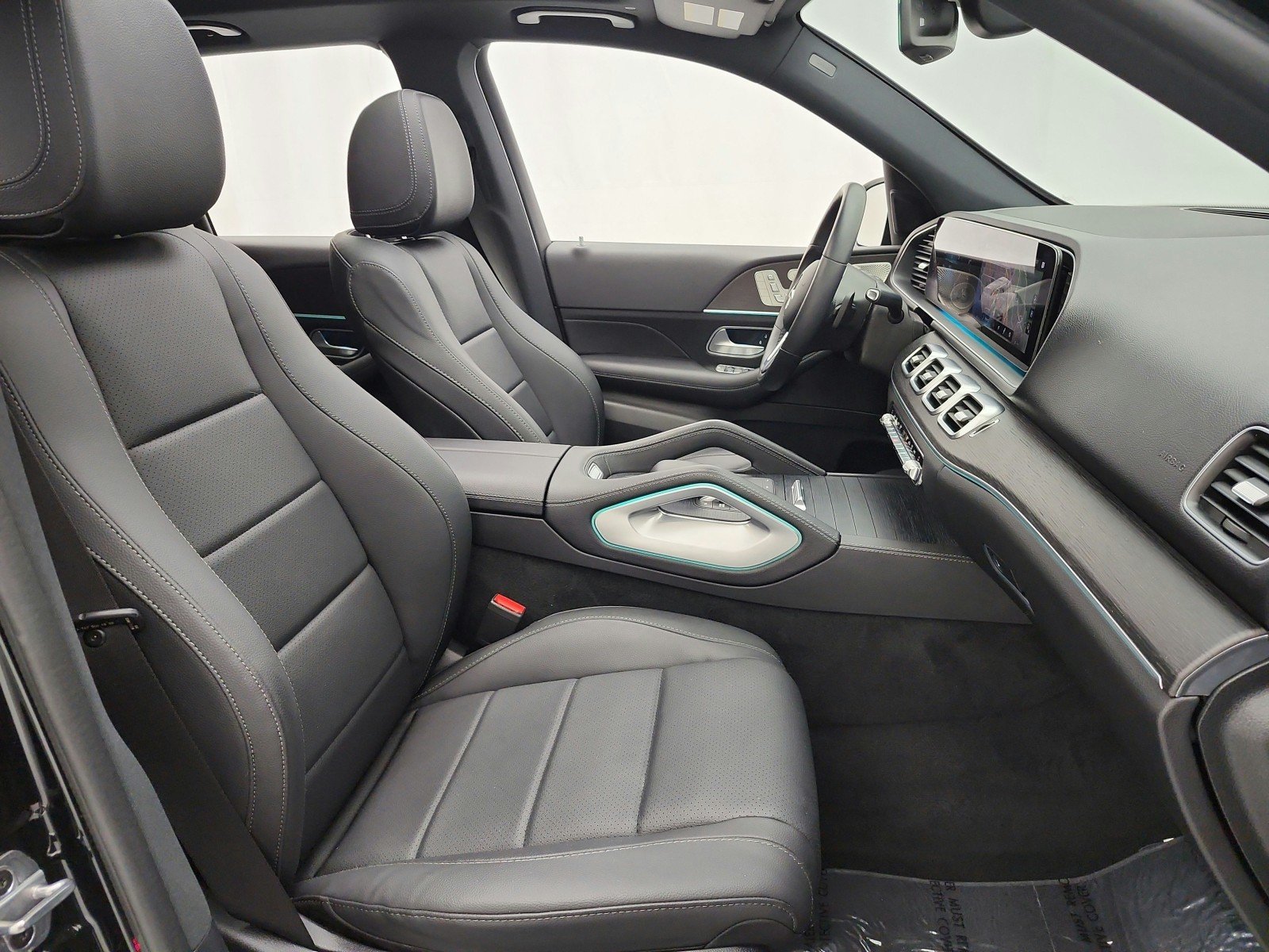 Certified Used 2023 Black Mercedes-Benz GLE 450 4MATIC® SUV image 26