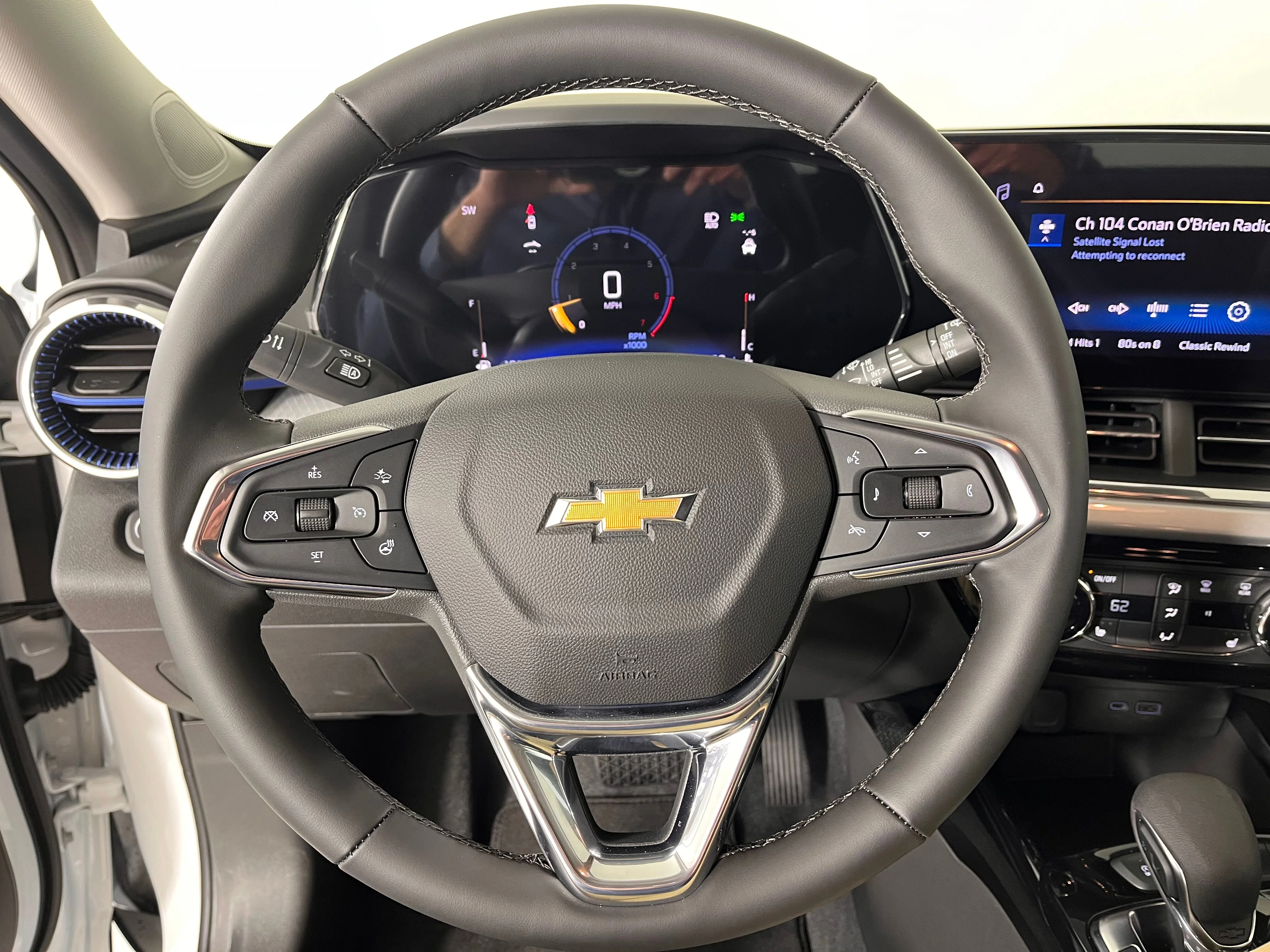 2026 Chevrolet Trax LT - Photo 10