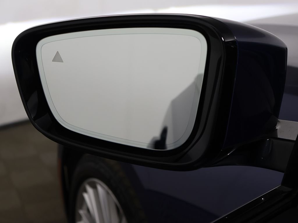 2023 BMW 3 Series 330i - Photo 34