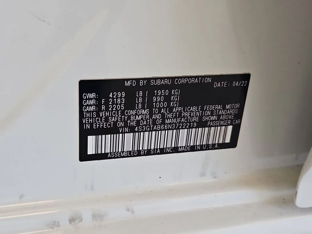 Used 2022 Crystal White Pearl Subaru Base image 32