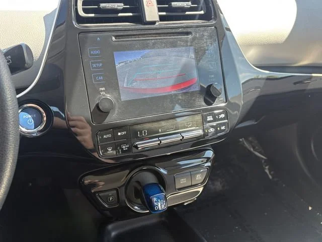 Used 2016  Toyota Two image 21
