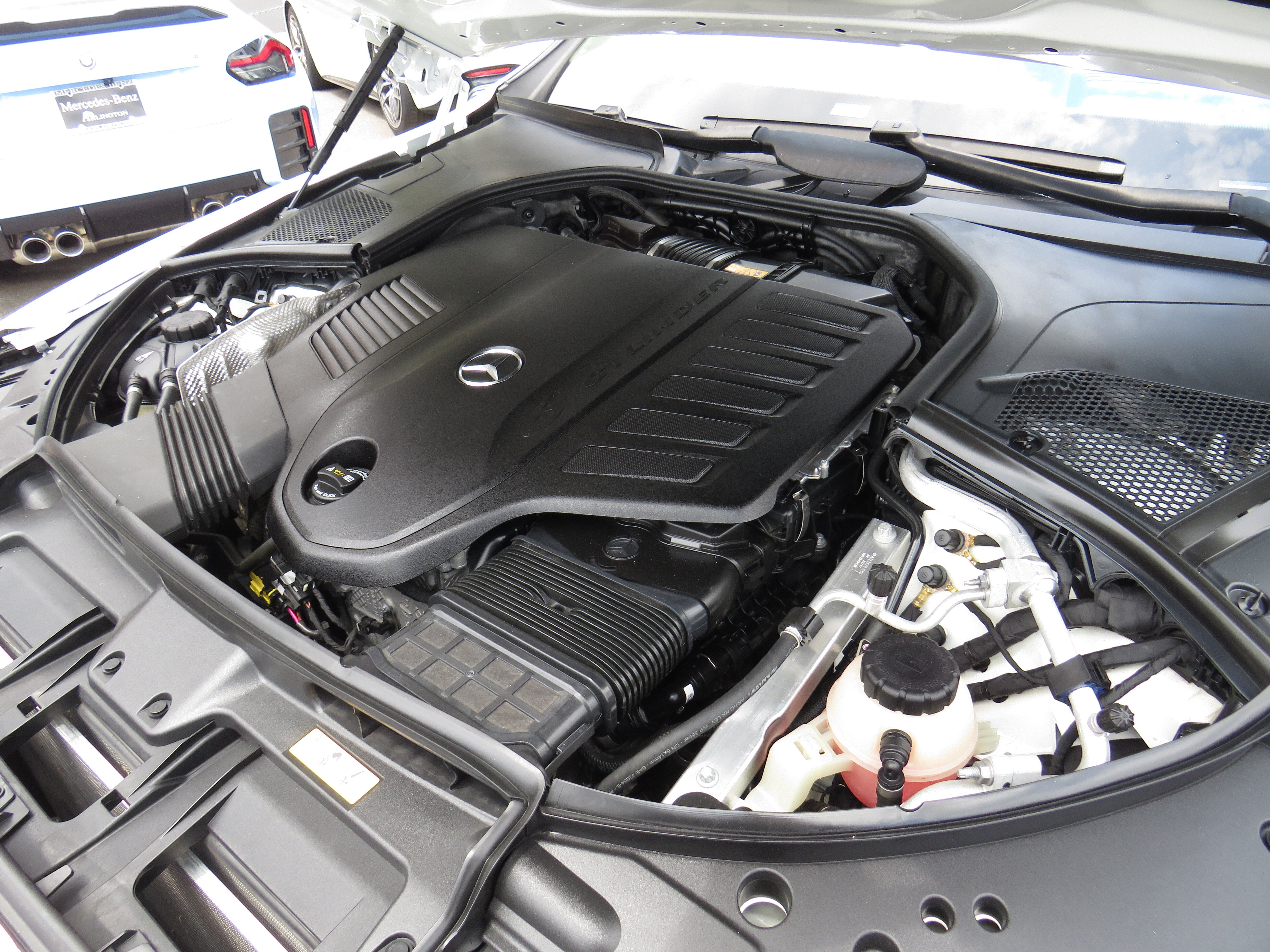 Certified Used 2023 MANUFAKTUR Diamond White Metallic Mercedes-Benz S 500 4MATIC® image 7