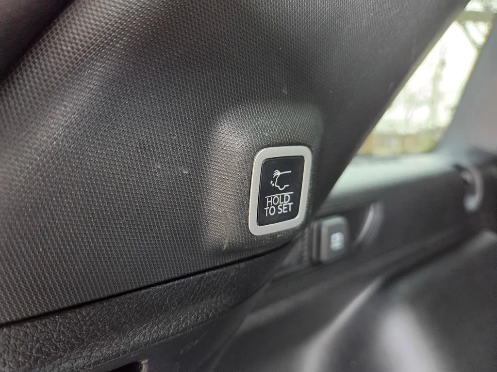 Used 2023 Gray Jeep Altitude X image 36