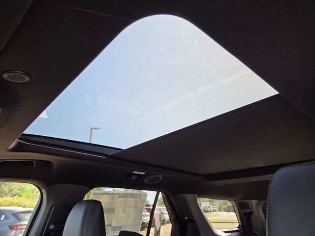 New 2026 Carbonized Gray Metallic Ford Tremor® image 55