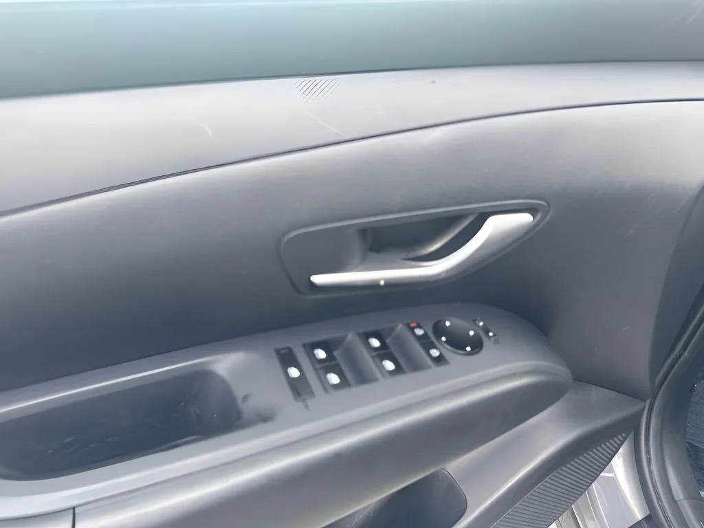 Used 2025 Gray Hyundai SEL image 23