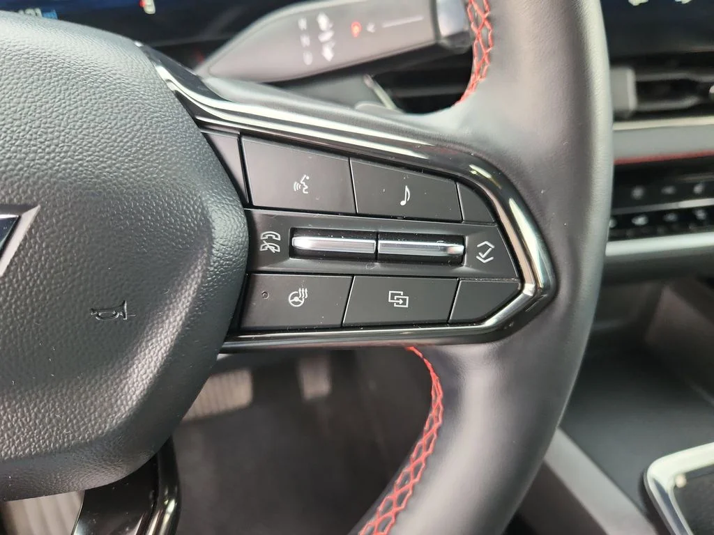 Used 2025 Gray Chevrolet RS image 22