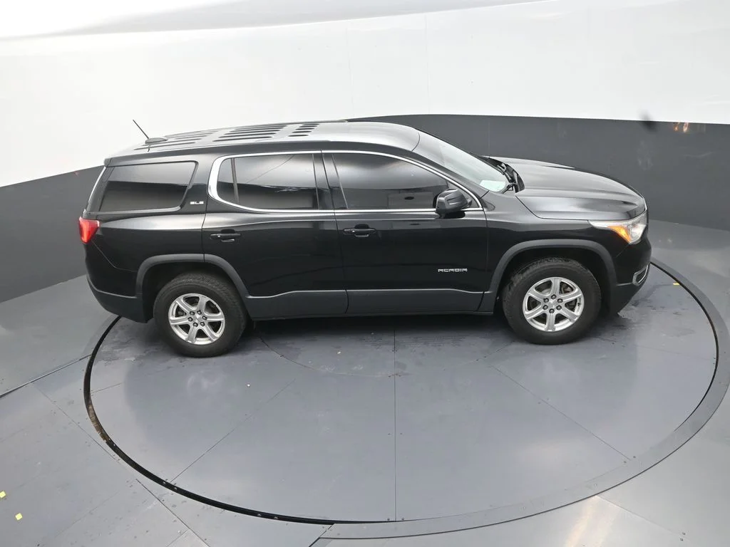 Used 2019 Black GMC SLE-1 image 22