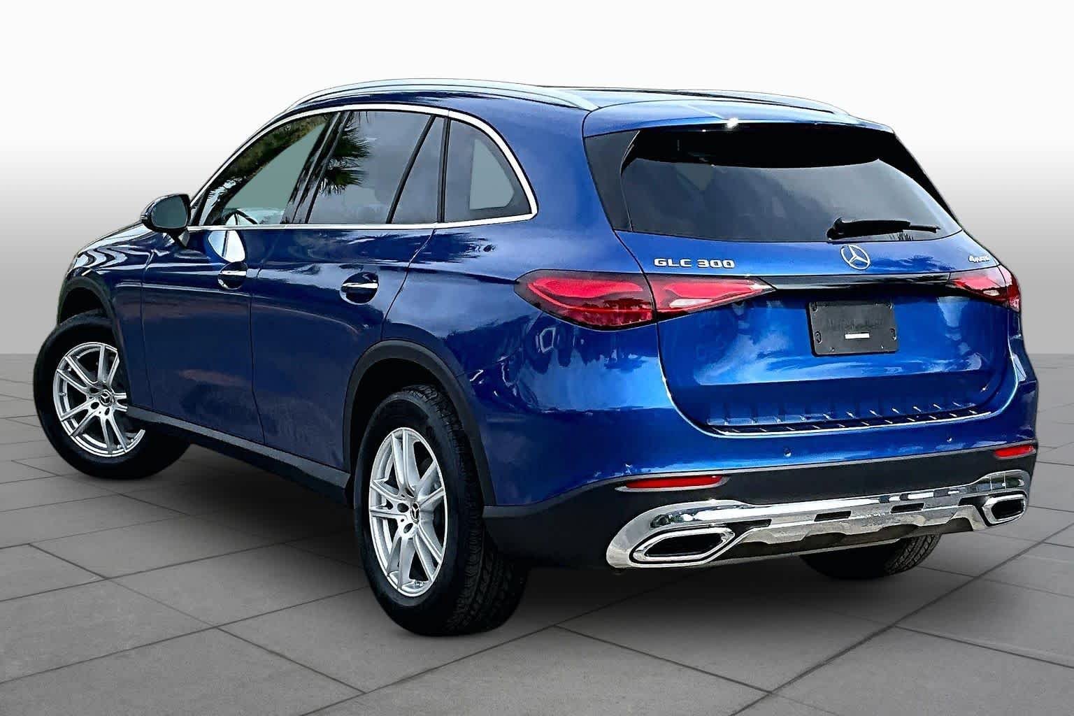 Used 2025 Starling Blue Metallic Mercedes-Benz GLC 300 image 12