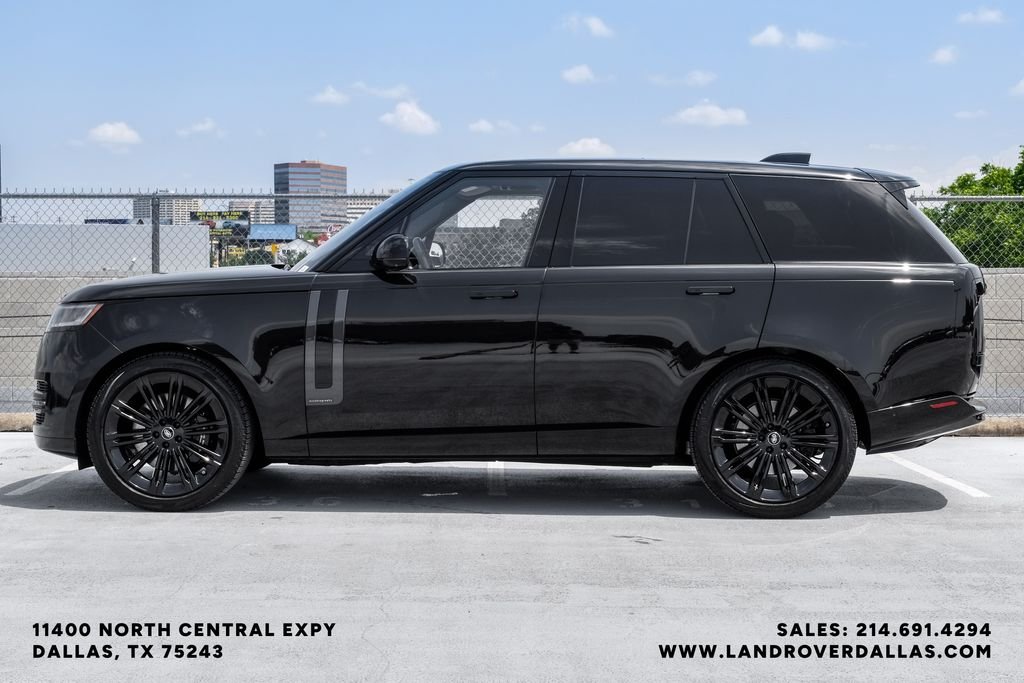 Used 2024 Black Land Rover Autobiography image 9