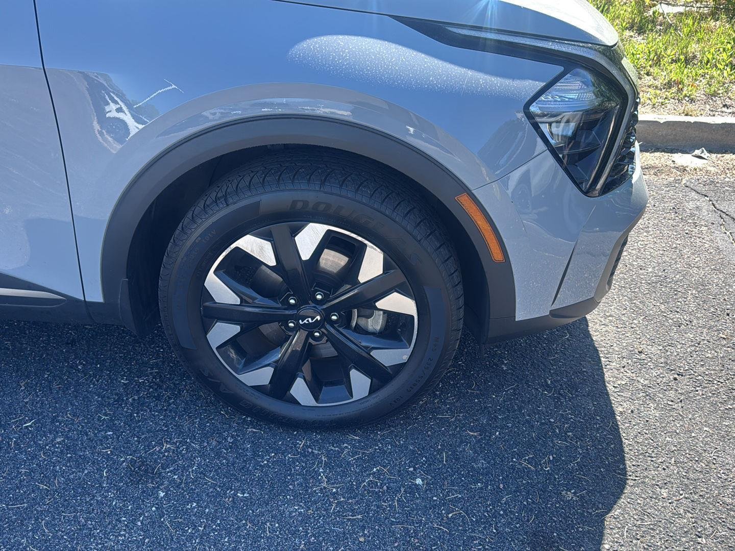 Used 2023 Wolf Gray KIA X-LINE image 3
