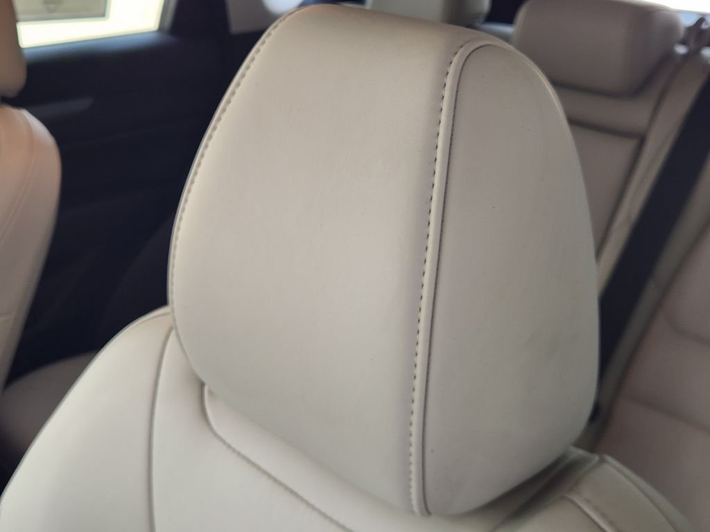 Used 2019 Snowflake White Pearl Mazda Touring image 24