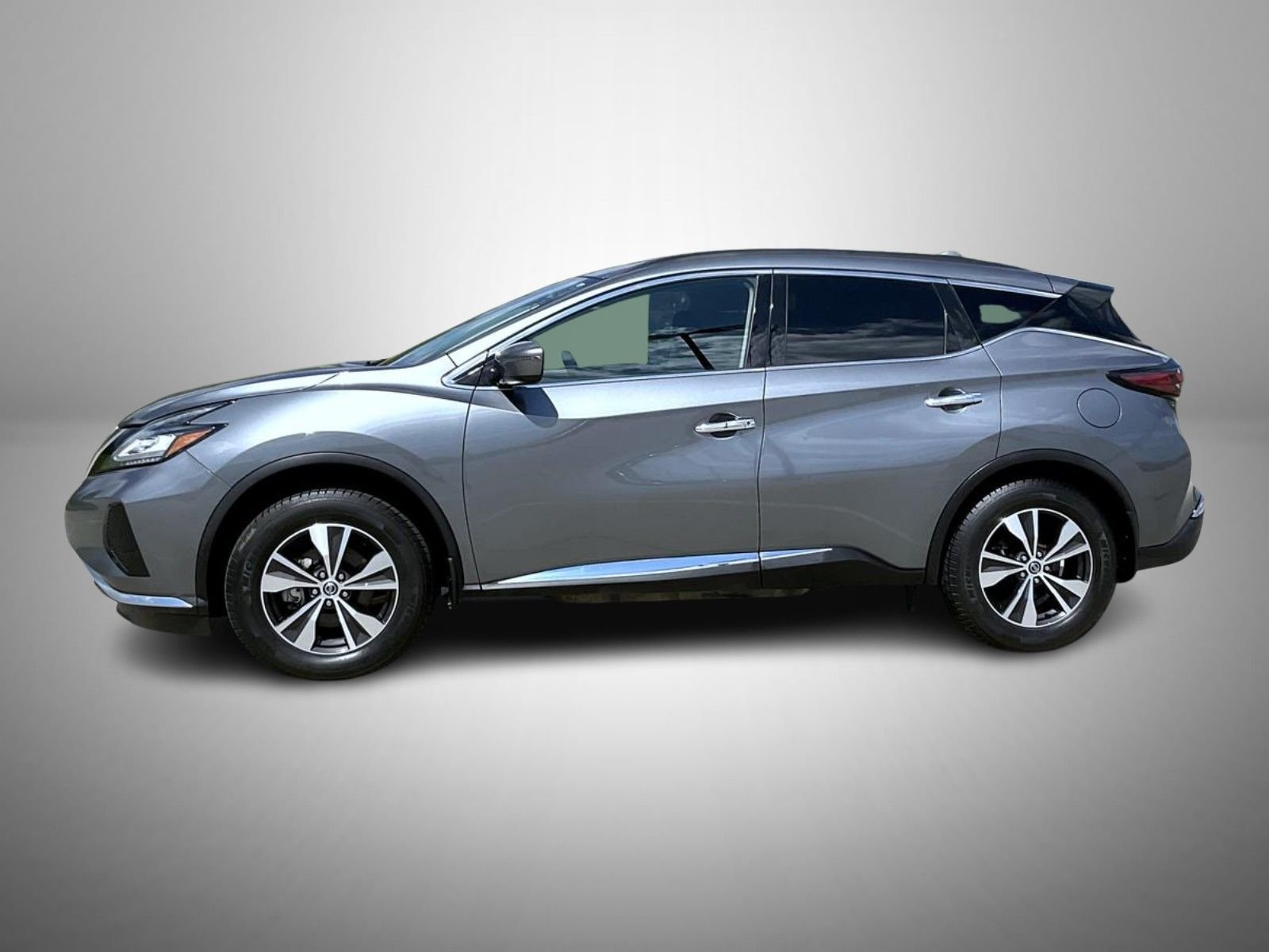 Used 2020 Gray Nissan SV image 8