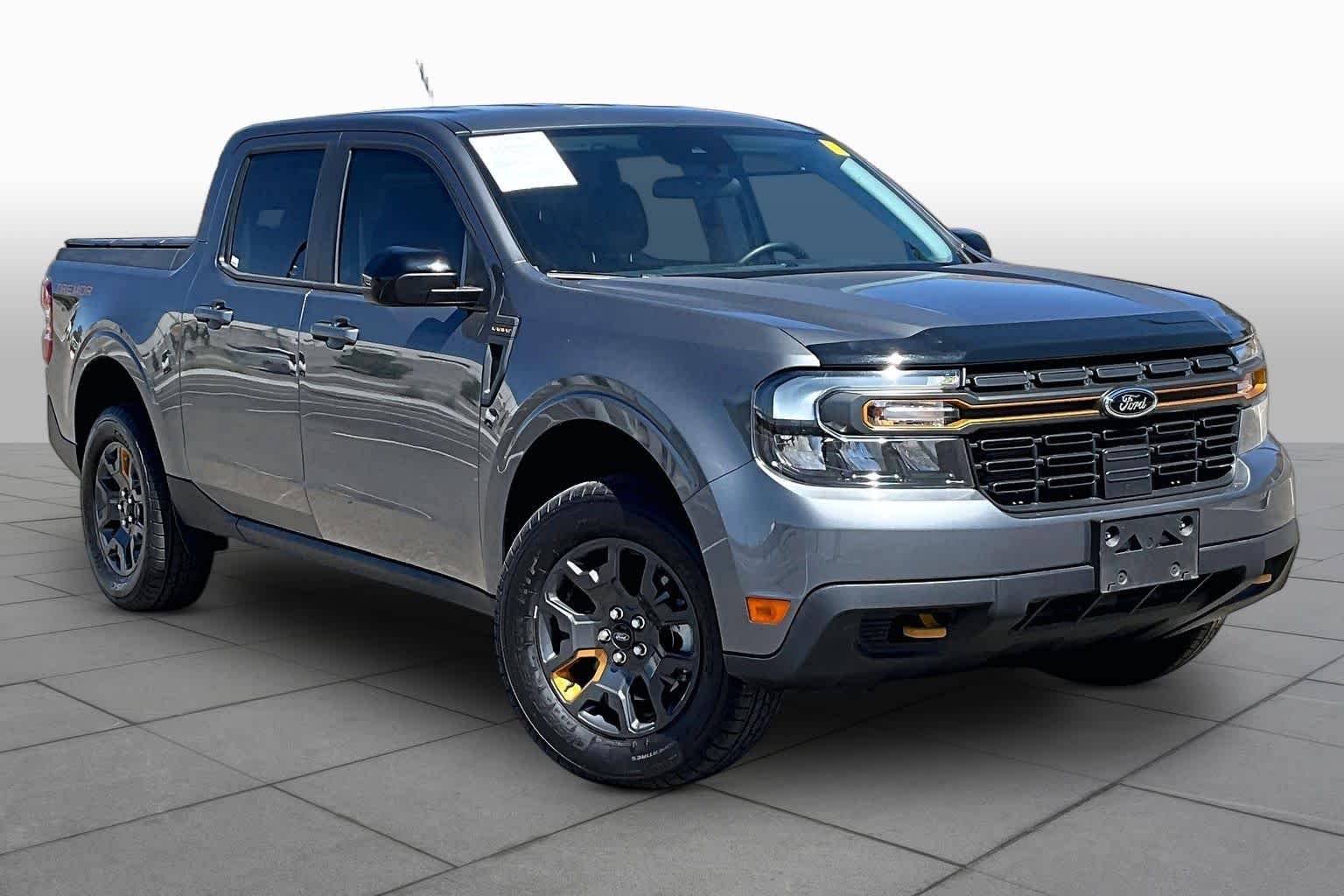 Used 2024 Carbonized Gray Metallic Ford LARIAT Advanced image 3