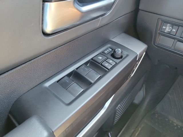 Used 2023 Wind Chill Pearl Toyota Platinum image 28