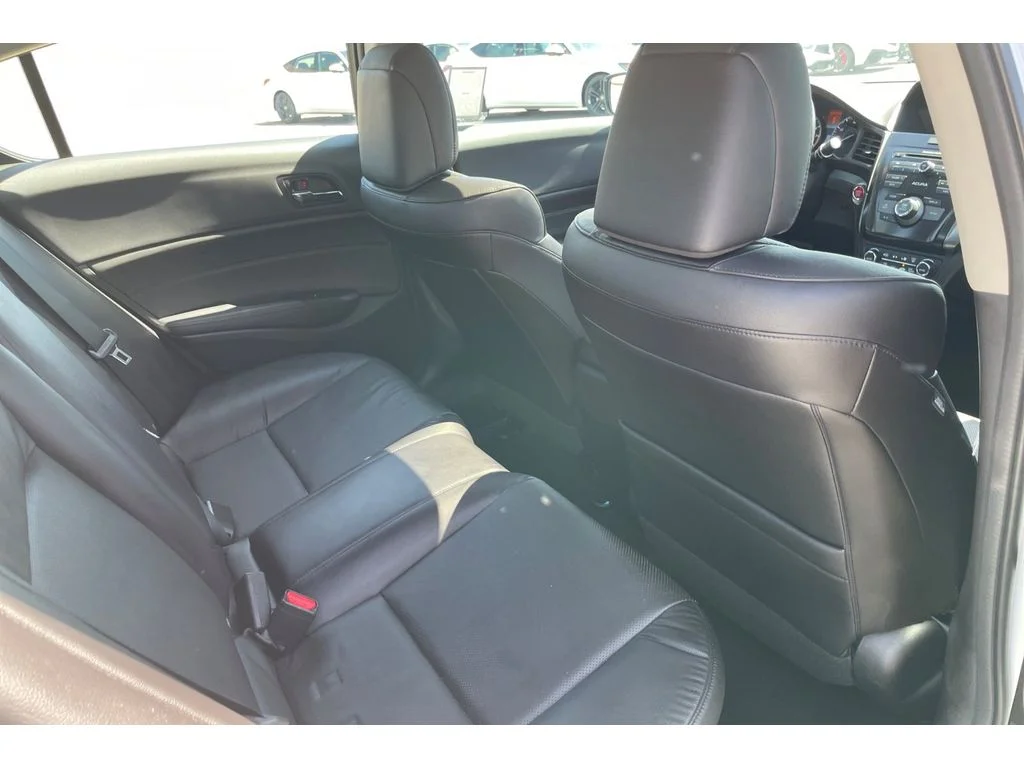 Used 2014 Bellanova White Pearl Acura 2.0L (A5) image 16