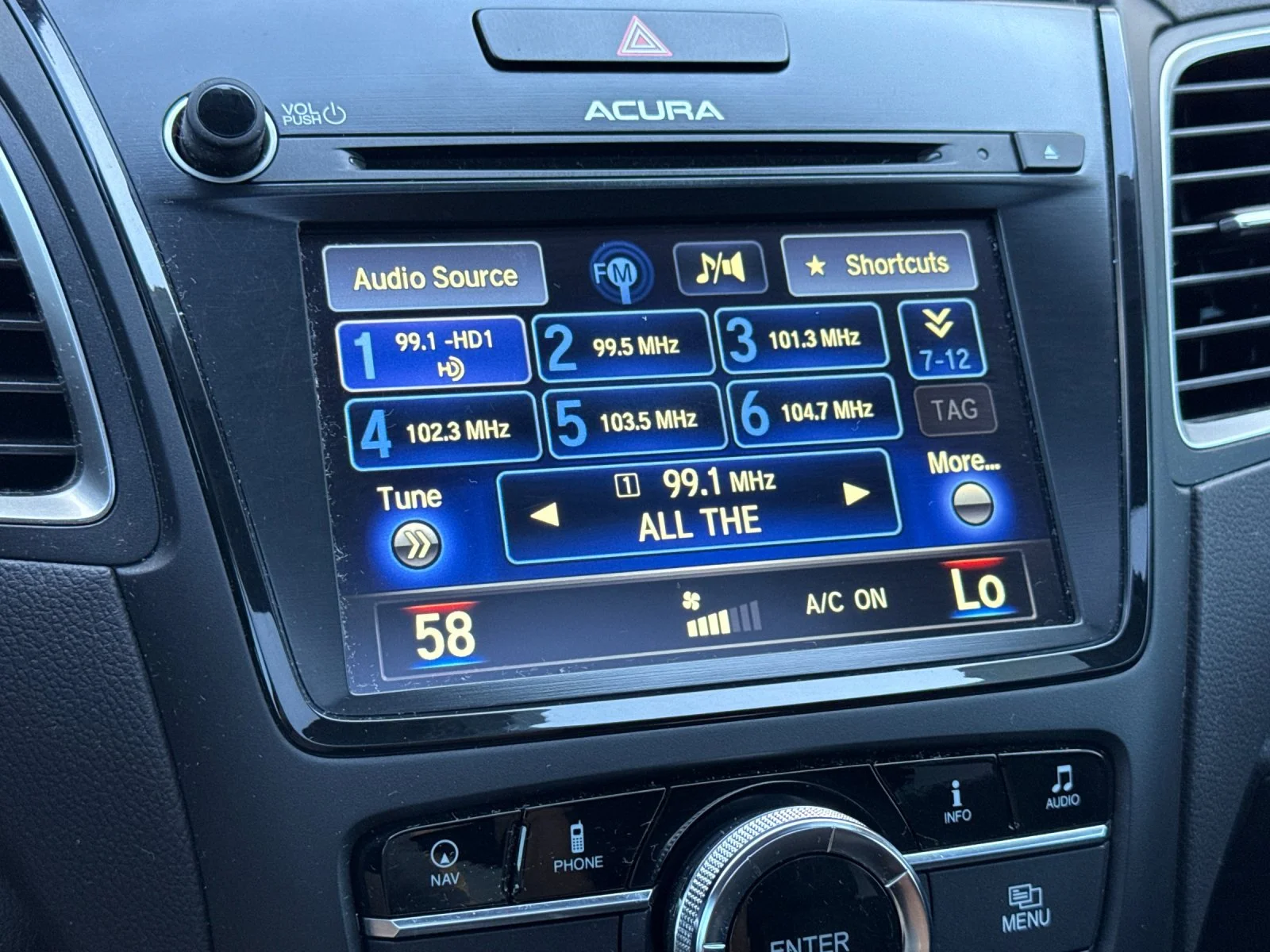 Used 2017  Acura Technology Package image 20