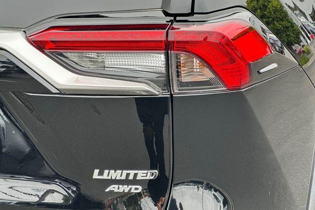 Certified Used 2025 MIDNIGHT BLACK METALLIC Toyota  image 32