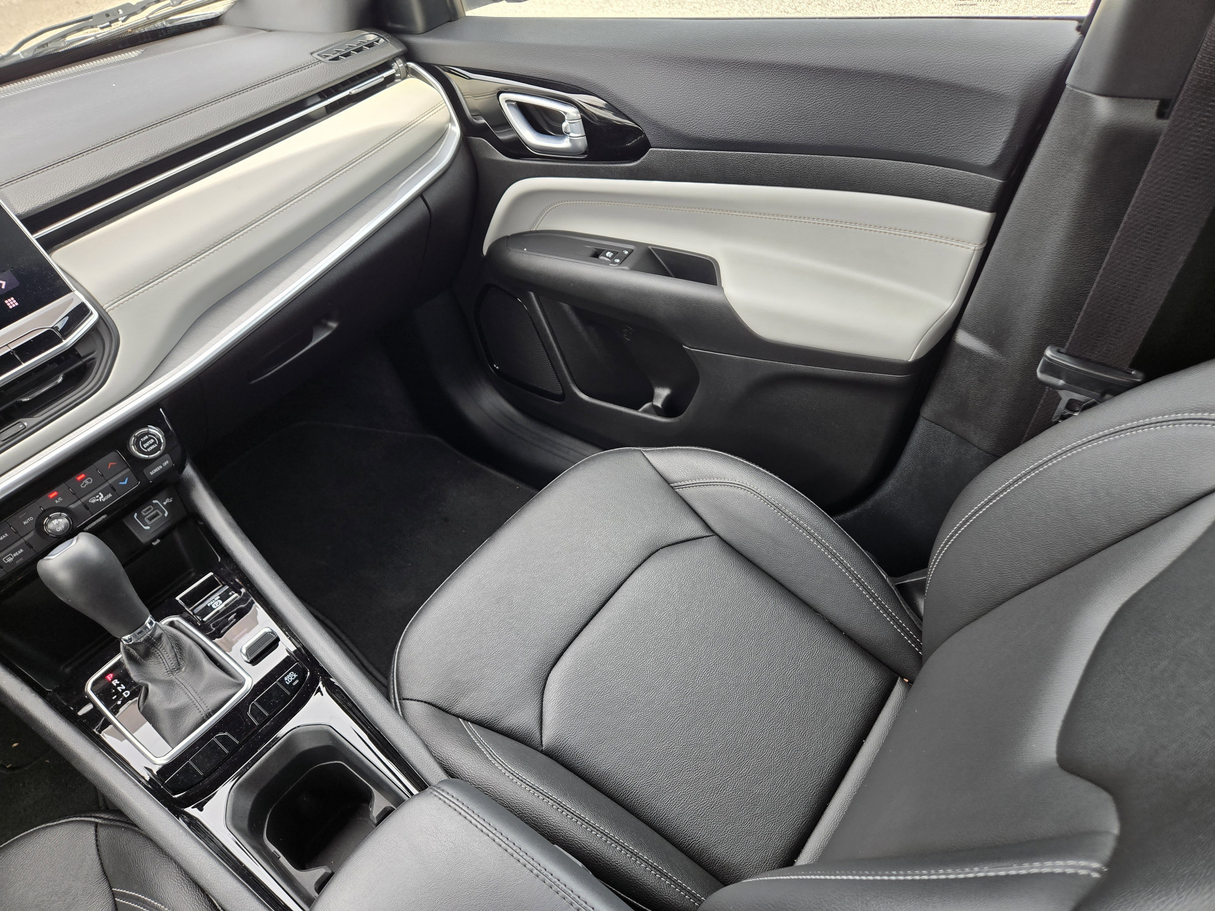 2025 Jeep Compass Limited - Photo 19