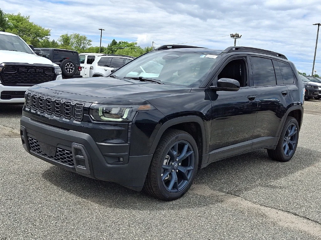 New 2026 Diamond Black Crystal Pearl-Coat Exterior Paint Jeep 85th Anniversary image 4