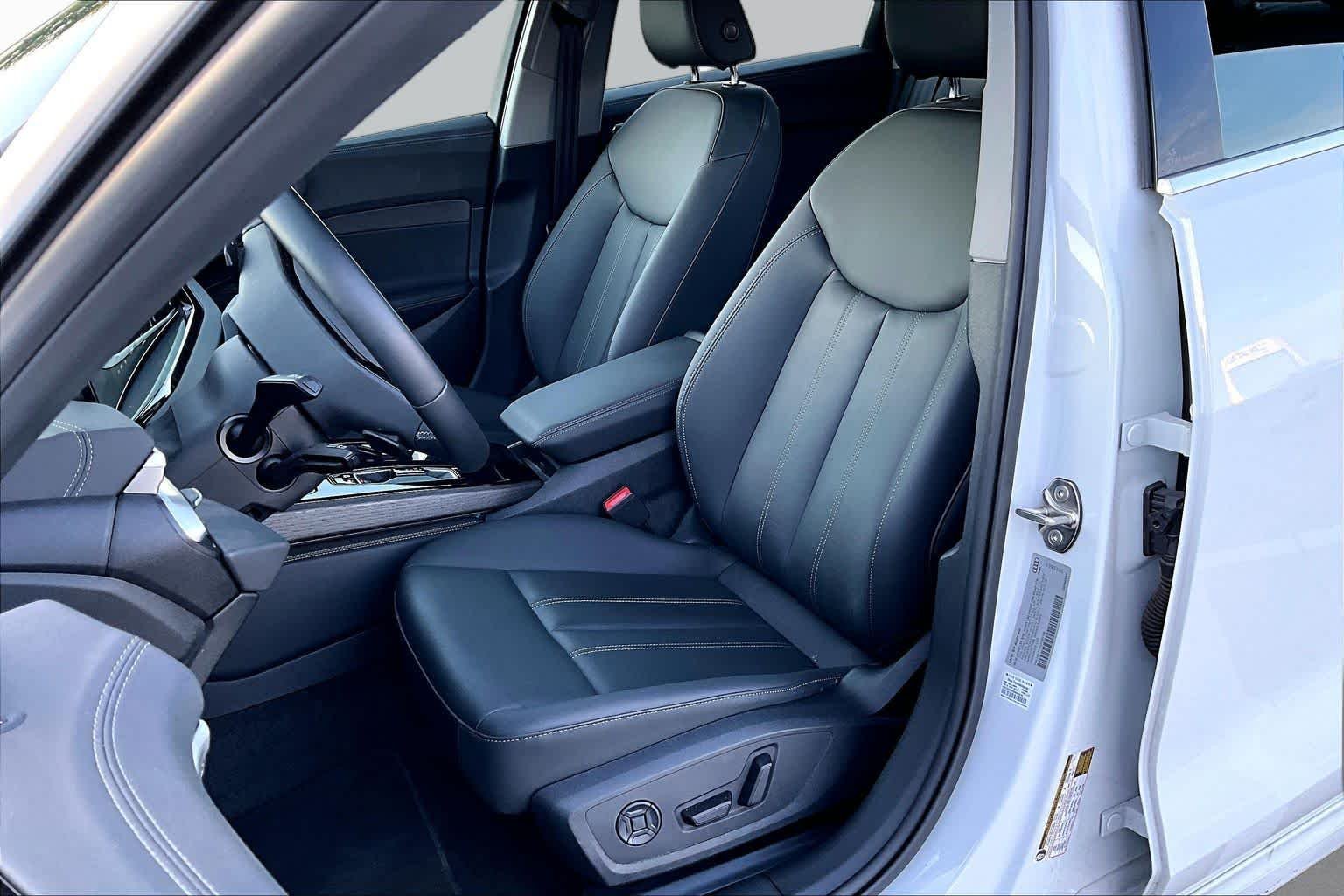Used 2025 Glacier White Metallic Audi Premium Plus image 8