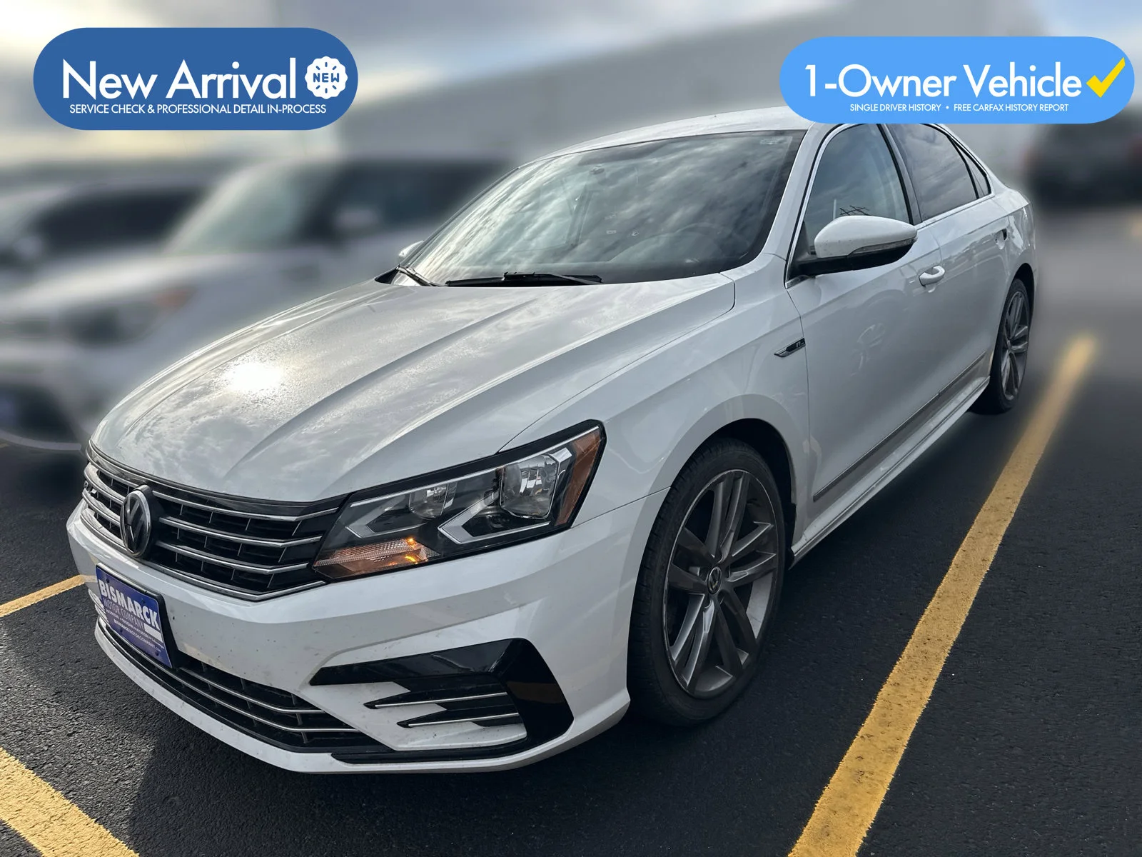 Used 2017  Volkswagen 1.8T R-Line image 1