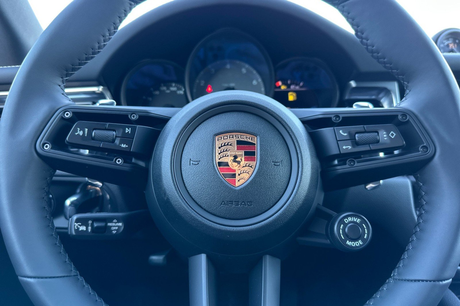 2026 Porsche Macan S - Photo 24
