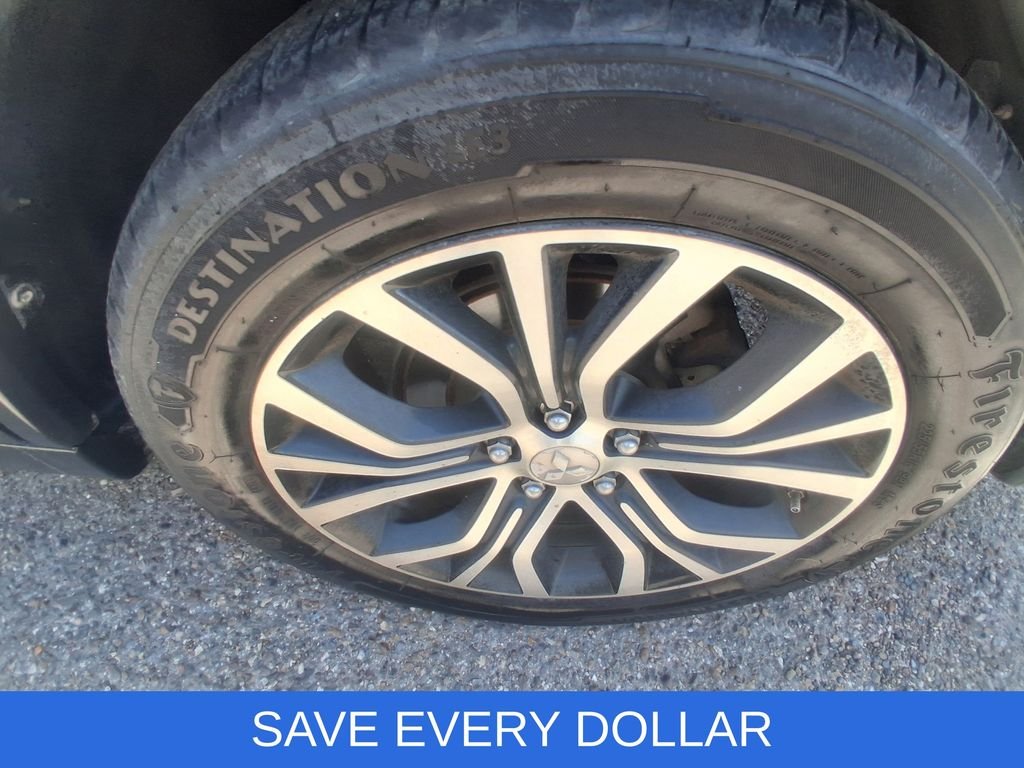Used 2017  Mitsubishi ES image 15
