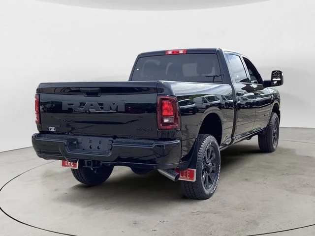 New 2026 Diamond Black Crystal Pearlcoat Ram BIG HORN CREW CAB 4X4 6