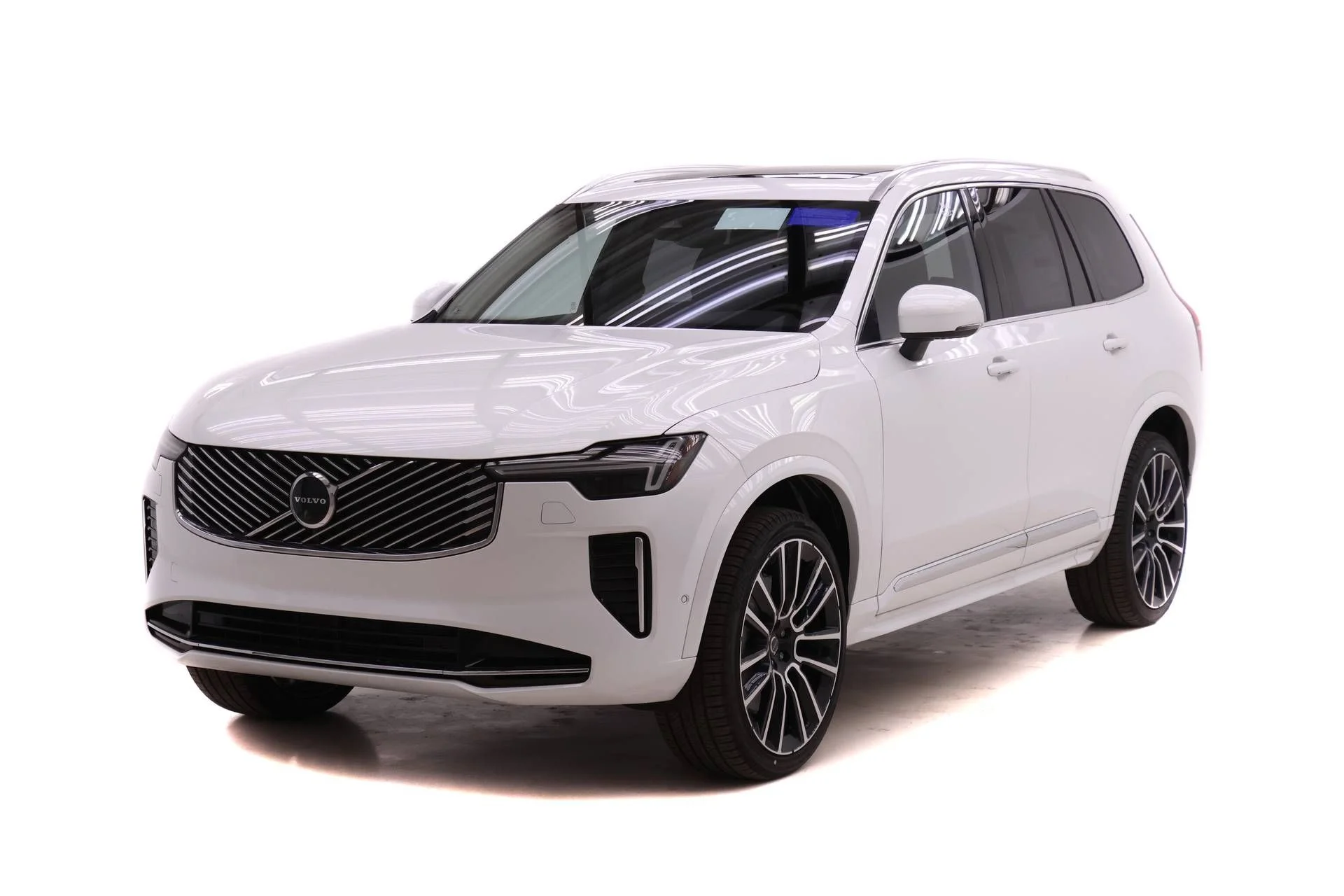 2026 Volvo XC90 B6 Plus Bright 7-Seater 4WD's photo