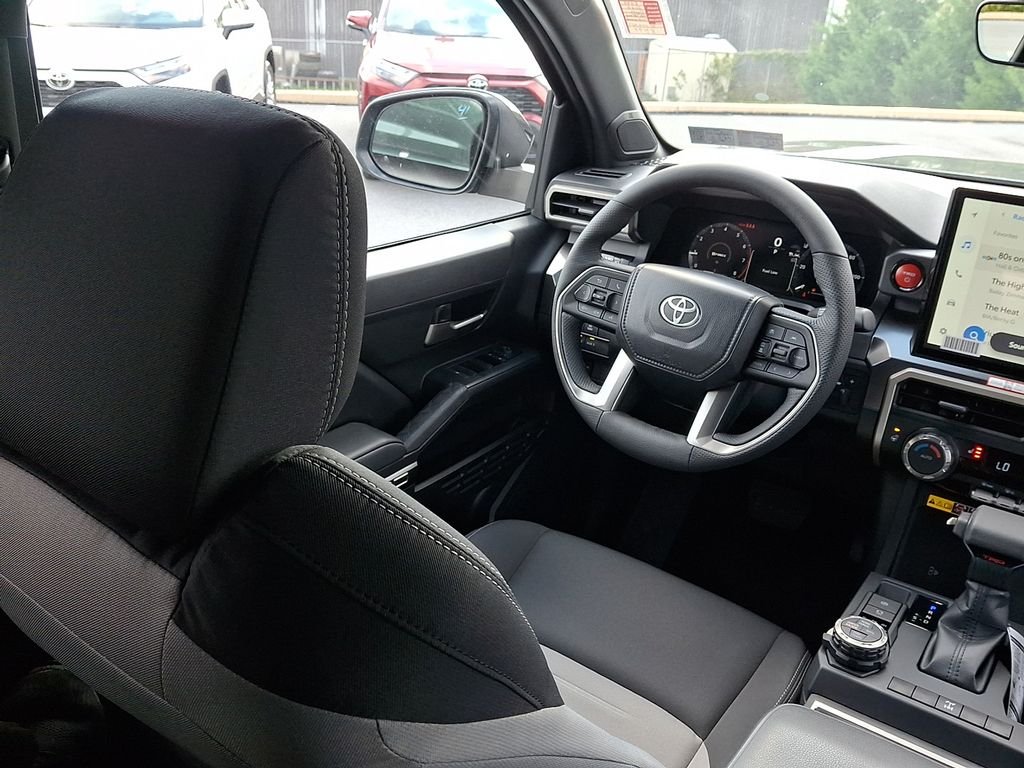 2025 Toyota Tacoma TRD Off Road - Photo 9