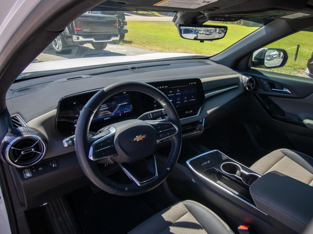 2025 Chevrolet Equinox LT - Photo 7