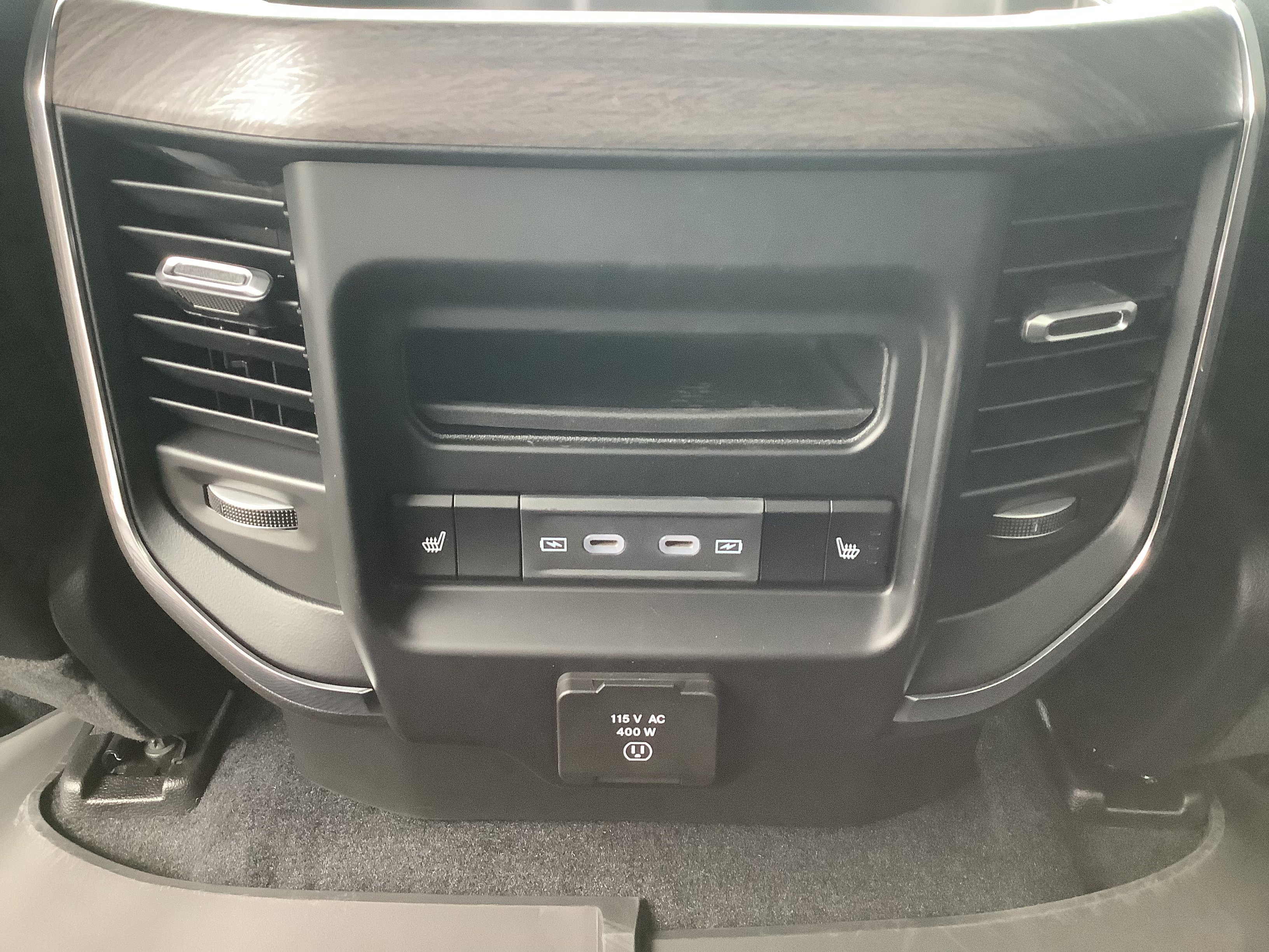 New 2026 Diamond Black Crystal Pearl-Coat Exterior Paint RAM Laramie image 11