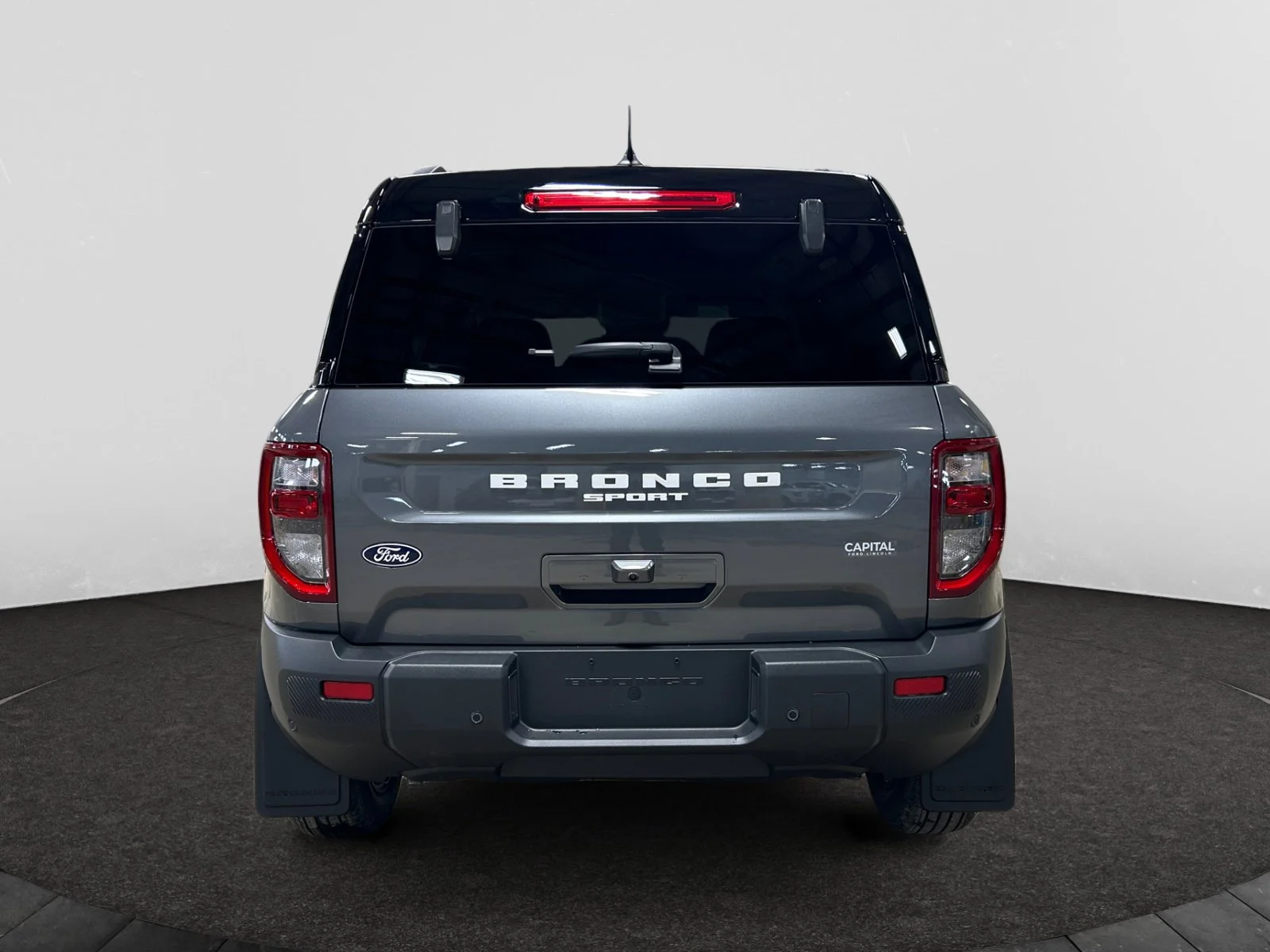 New 2026 Carbonized Grey Metallic Ford Outer Banks image 4