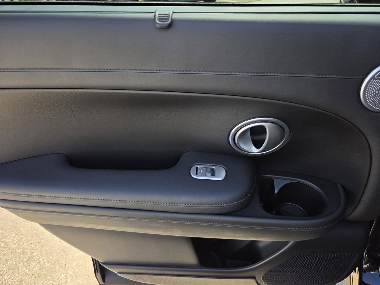 New 2027 Abyss Black Pearl Hyundai Limited 7P image 12