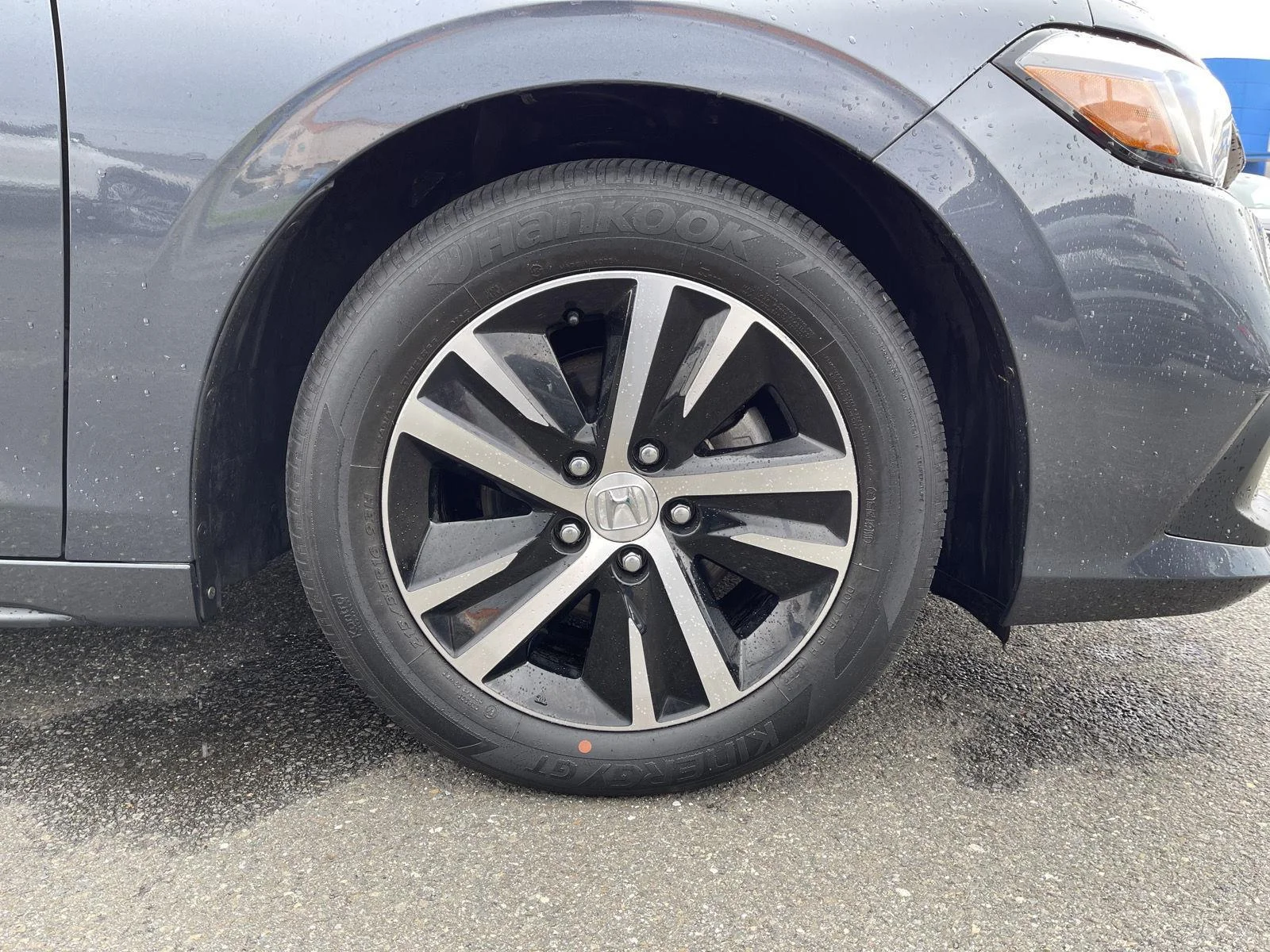 Used 2022 Meteorite Gray Metallic Honda LX image 21