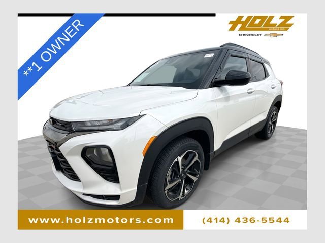 Certified Used 2022 Iridescent Pearl Tricoat Chevrolet RS image 1